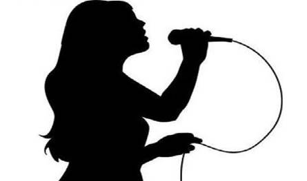 بالصور…-فنانة-لبنانية-في-المستشفى:-"الليلة-كانت-كتير-صعبة"