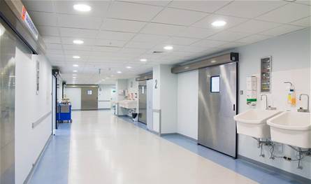 فنانة-شهيرة-في-المستشفى…-حرارتها-وصلت-إلى-40-درجة-ووالدتها-تطلب-الدعاء-لها