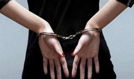 صدر-قرار-بسجنها…-توقيف-فنانة-معروفة-خلال-تجديدة-رخصة-القيادة-(صورة)