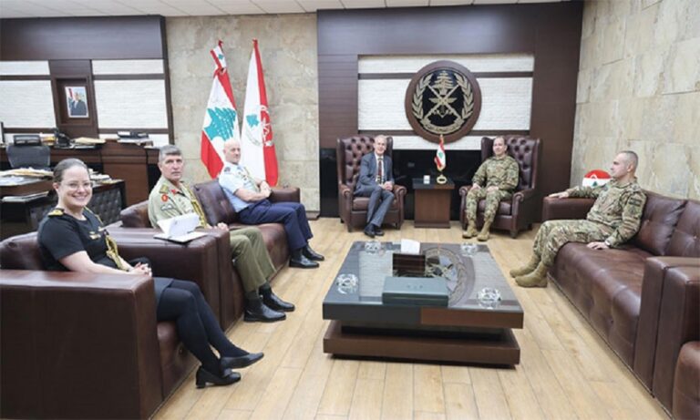 قائد-الجيش-استقبل-السفير-الأسترالي