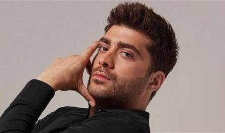 بعد طرده من العمل.. فريق مسلسل “شراب التوت” التركي يودع بطله (فيديو) بعد-طرده-من-العمل.-فريق-مسلسل-"شراب-التوت"-التركي-يودع-بطله-(فيديو)