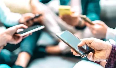 "مخدرات-رقمية"-تتسلّل-عبر-هاتفك.-احذرها!