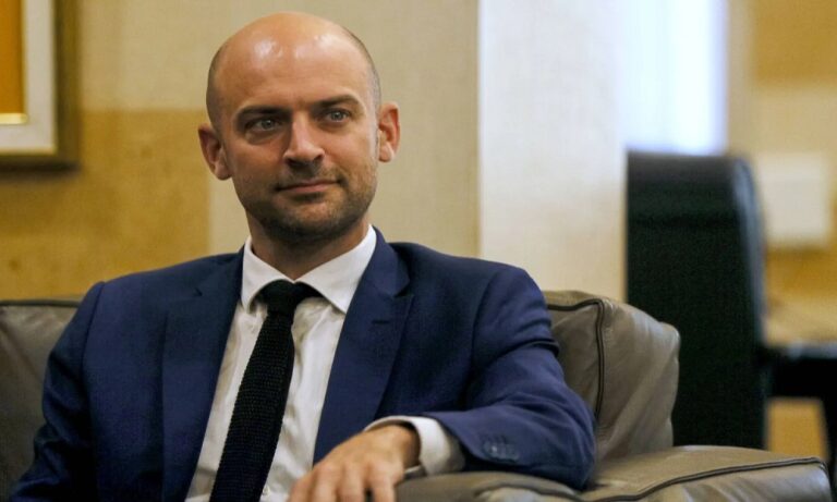 بارو-إلى-لبنان…-ولا-لقاء-مع-“الحزب”