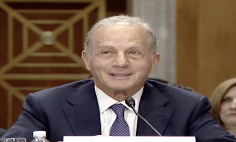 السفير-الأميركي-يرحب-بزيارة-قائد-الجيش-إلى-واشنطن