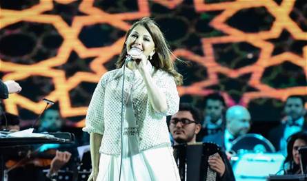 متلحفة-بالعلم-المصري.-ماجدة-الرومي-توّجه-رسالة-إلى-السيسي-(فيديو)