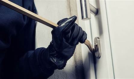 إقتحام-منزل-ممثلة-شهيرة…-وسرقة-مبالغ-نقديّة-ومجوهرات-بـ225-ألف-دولار!