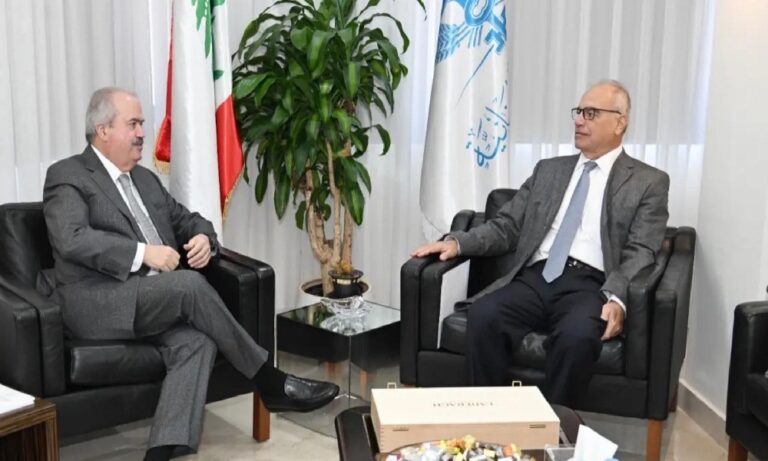 اجتماع-في-المالية-لتعزيز-الرقابة-الجمركية