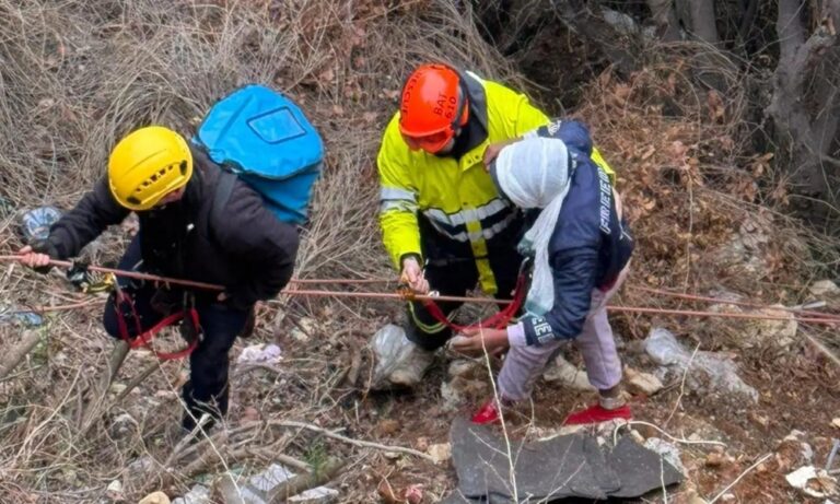 إنقاذ عاملة إثيوبية عالقة في منطقة حرجية إنقاذ-عاملة-إثيوبية-عالقة-في-منطقة-حرجية