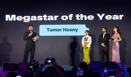 تامر-حسني-يتوّج-بلقب-“megastar-of-the-year”