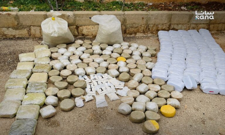 سوريا-تحبط-محاولة-تهريب-مخدرات-عند-الحدود-مع-لبنان-(صوَر)