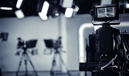 سيُعرض في شهر رمضان.. فنان شهير يتعرّض للإصابة خلال أدائه أحد المشاهد (صورة) سيُعرض-في-شهر-رمضان.-فنان-شهير-يتعرّض-للإصابة-خلال-أدائه-أحد-المشاهد-(صورة)