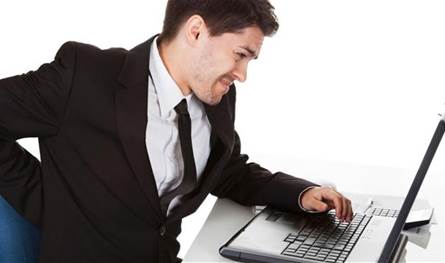 الجلوس-الطويل-وأضراره-على-العمود-الفقري