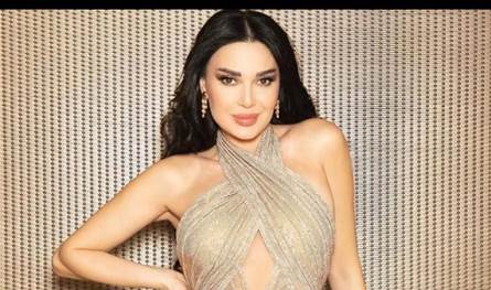 بفستان-أسود-ووردة-حمراء-كبيرة…-جلسة-تصوير-جديدة-لسيرين-عبد-النور-بمناسبة-عيد-الحب-(صور)