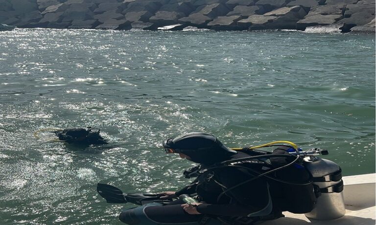 غرق-مركب-صيد-في-مرفأ-الأوزاعي