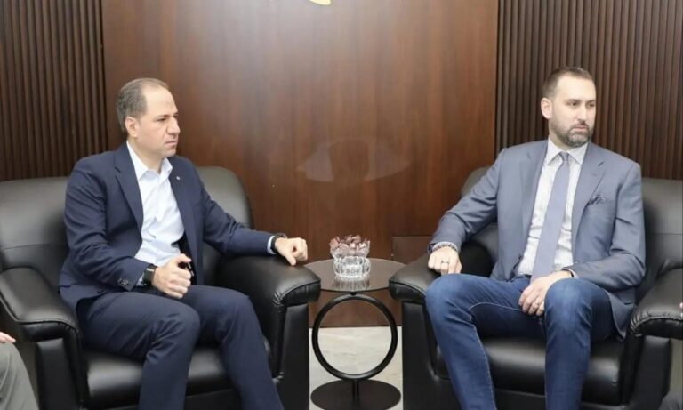 الجميّل التقى تيمور جنبلاط: لضرورة تعزيز التنسيق والتواصل الجميّل-التقى-تيمور-جنبلاط:-لضرورة-تعزيز-التنسيق-والتواصل