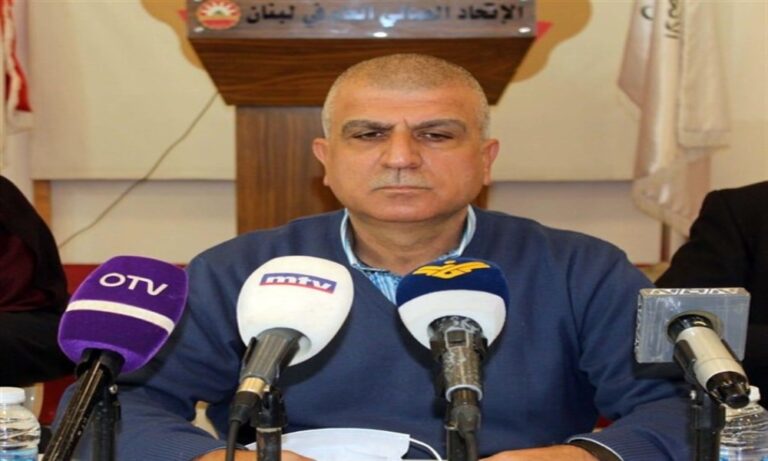 أبو شقرا طالب الحكومة بوضع سقف لسعر البنزين أبو-شقرا-طالب-الحكومة-بوضع-سقف-لسعر-البنزين