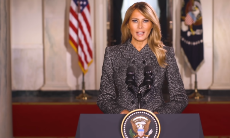 ميلانيا ترامب تترأس اجتماعا لمجلس الأمن ميلانيا-ترامب-تترأس-اجتماعا-لمجلس-الأمن