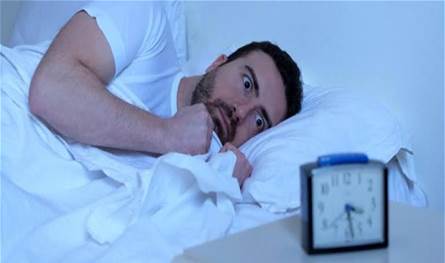 كيف يؤثر الحرمان من النوم على الجسم والعقل؟ كيف-يؤثر-الحرمان-من-النوم-على-الجسم-والعقل؟